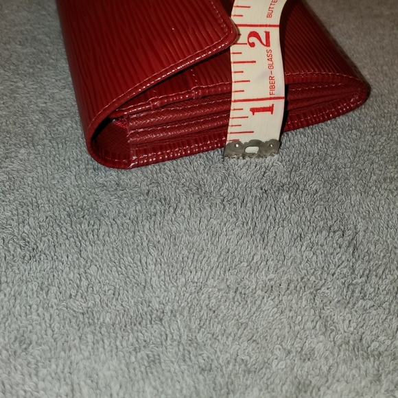 LOUIS VUITTON WALLET - Picture 9 of 14